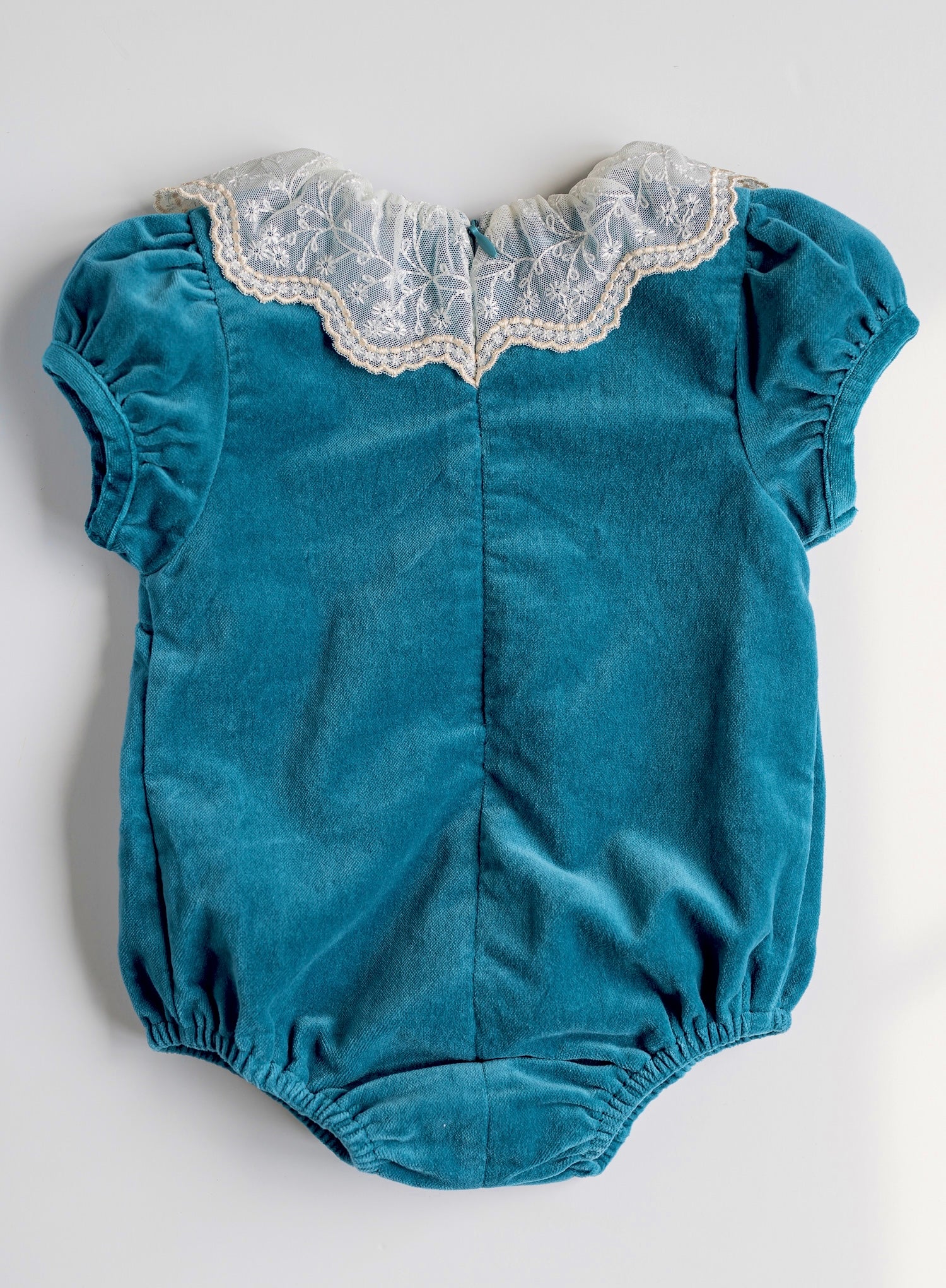 Shop Charming Velvet Bubble for Babies | Cygnet Living 2T Shop Charming Velvet Bubble for Babies | Cygnet Living 2T